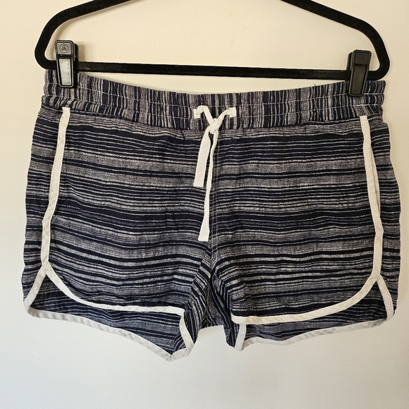 EUC Athleta Jacquard Sandbar Shortie Size 12 100% linen Navy White Stripe - Picture 2 of 13